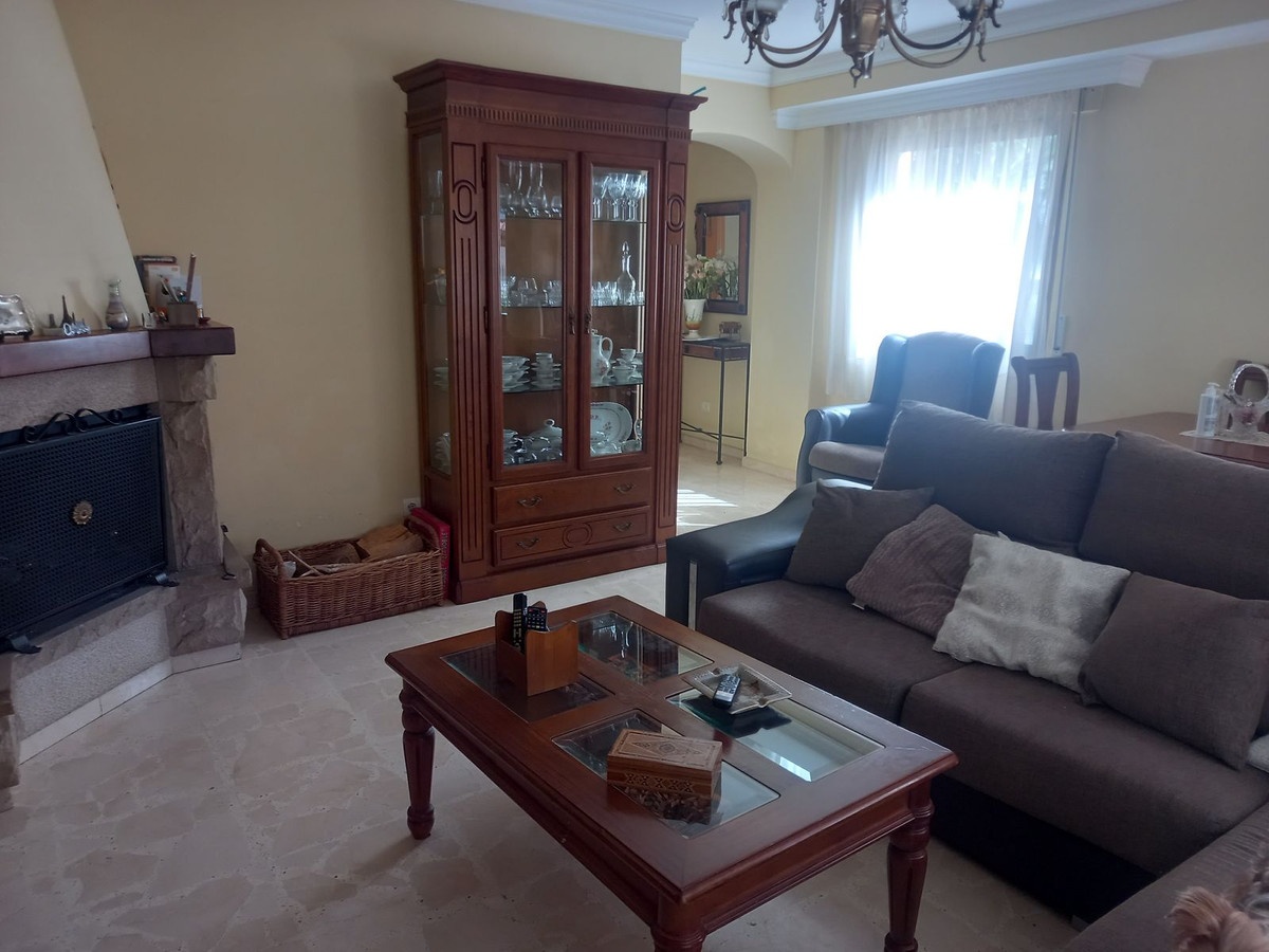 4 Bed Townhouse for sale in Estepona Costa Del Sol, Málaga, Spain