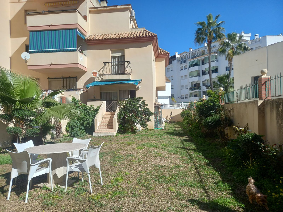 4 Bed Townhouse for sale in Estepona Costa Del Sol, Málaga, Spain