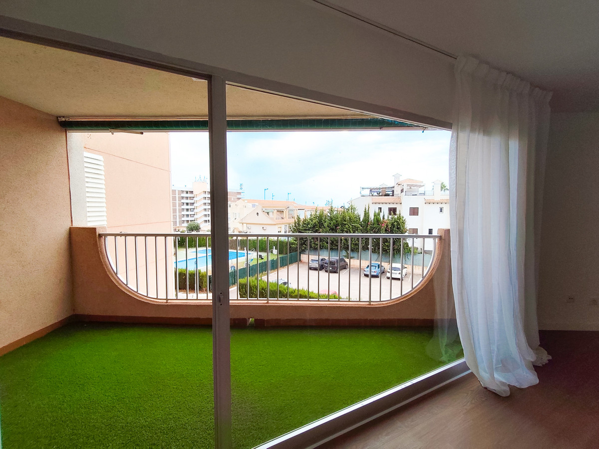 Se vende Apartamento Planta Baja de 3 dormitorios en Costa Blanca, Alicante, España