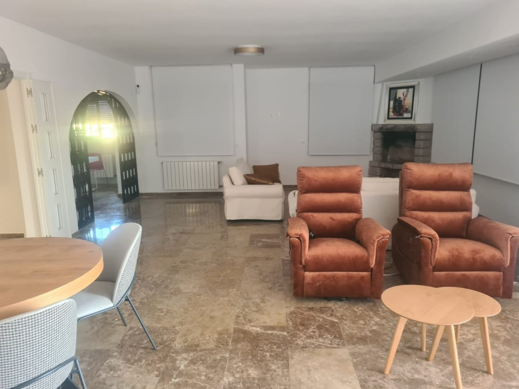 5 Bed Townhouse for sale in La Nucia Costa Blanca, Alicante, Spain