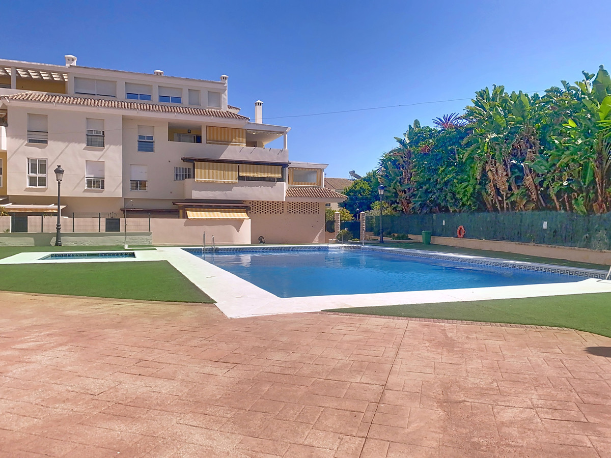 2 Bed Apartment for sale in Estepona Costa Del Sol, Málaga, Spain