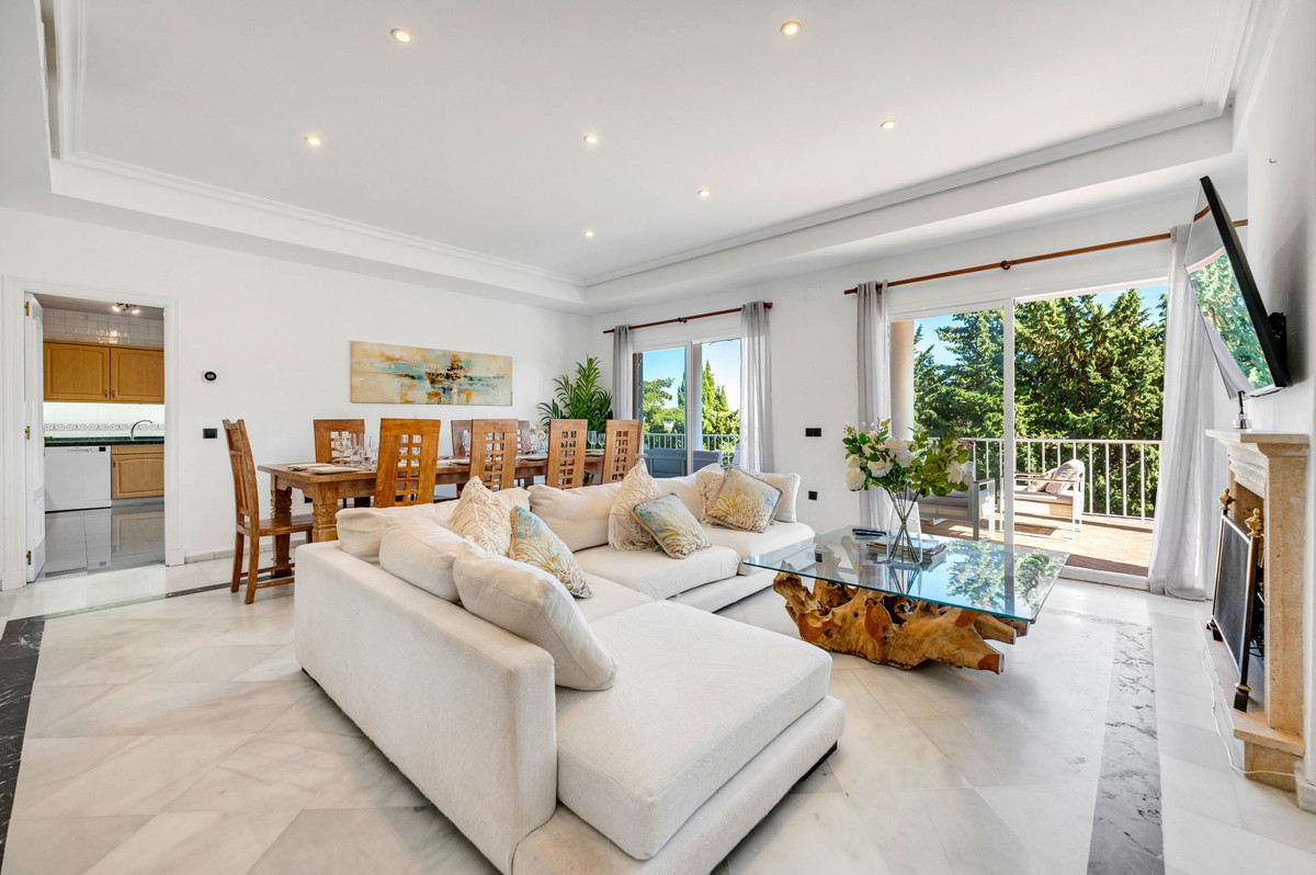 Se vende Villa - Chalet de 5 dormitorios en Costa Del Sol, Cadiz, España