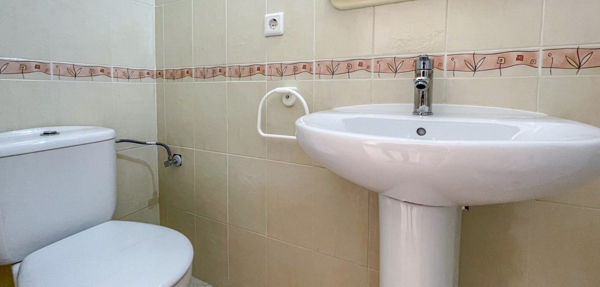 3 Bed Townhouse for sale in Dona Pepa Costa Blanca, Alicante, Spain