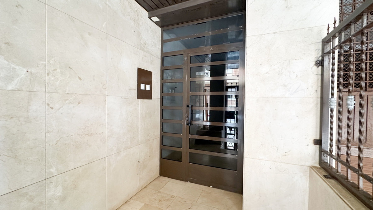 2 Bed Apartment for sale in Playa De Los Locos Costa Blanca, Alicante, Spain