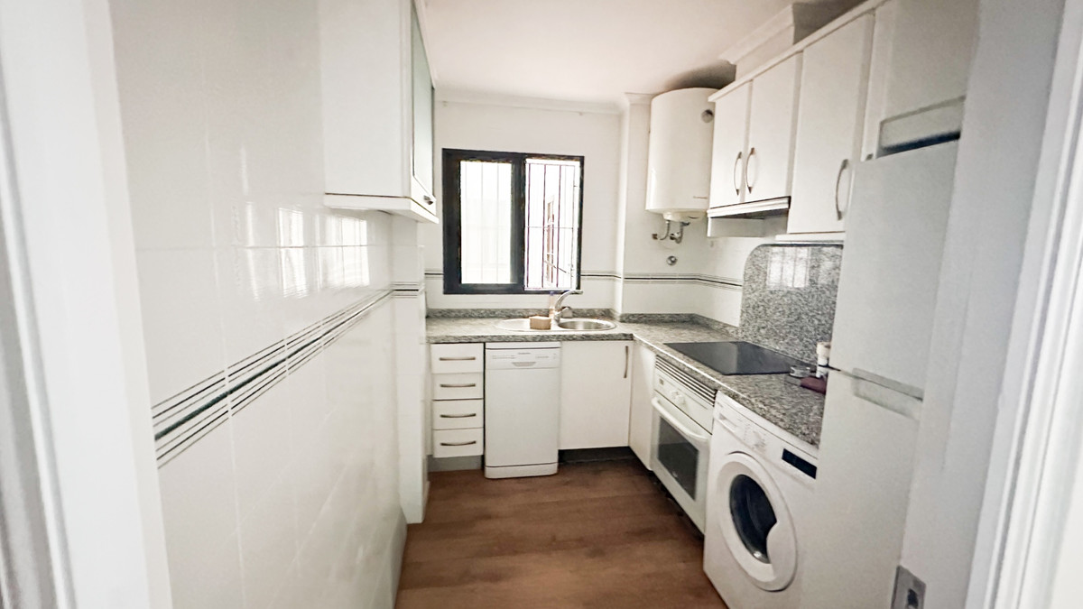 2 Bed Apartment for sale in Playa De Los Locos Costa Blanca, Alicante, Spain
