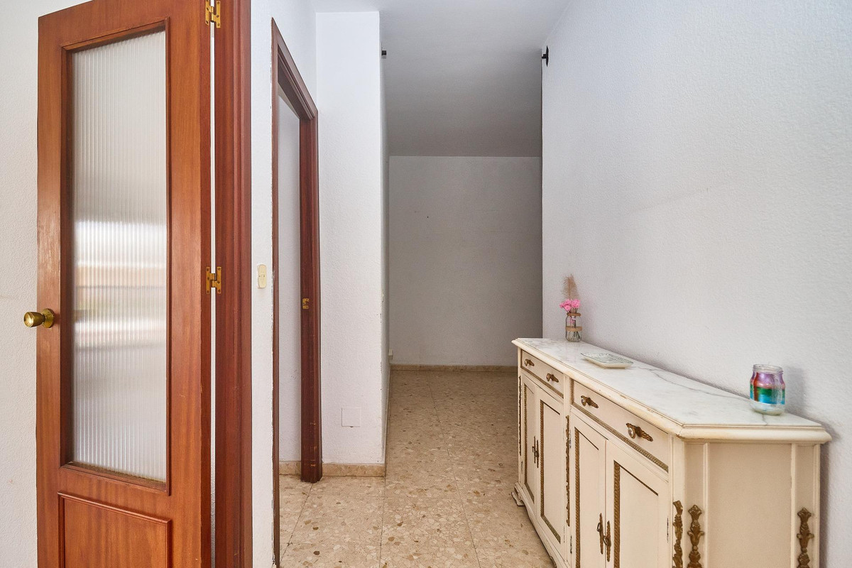 3 Bed Apartment for sale in Fuengirola Costa Del Sol, Málaga, Spain