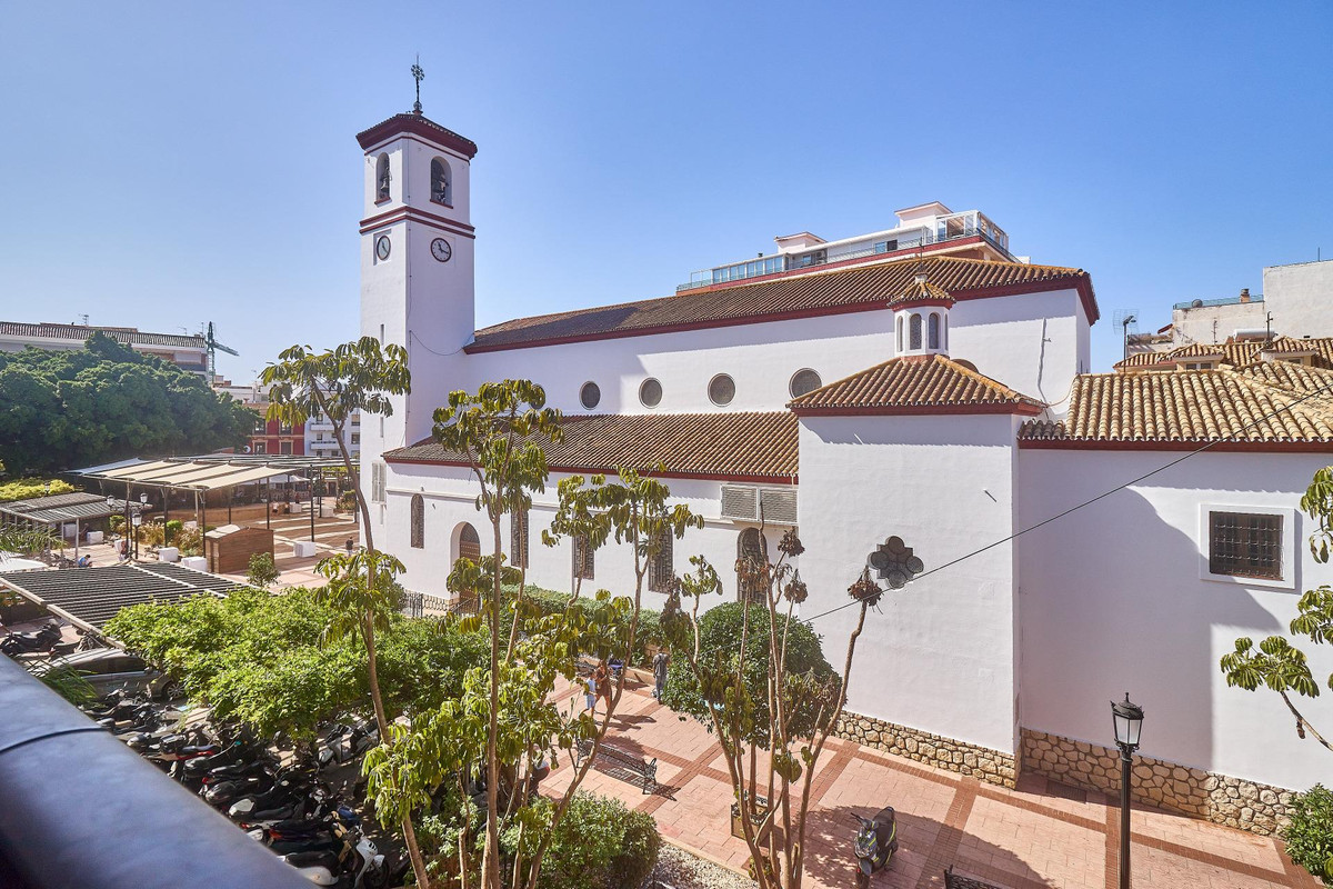 3 Bed Apartment for sale in Fuengirola Costa Del Sol, Málaga, Spain