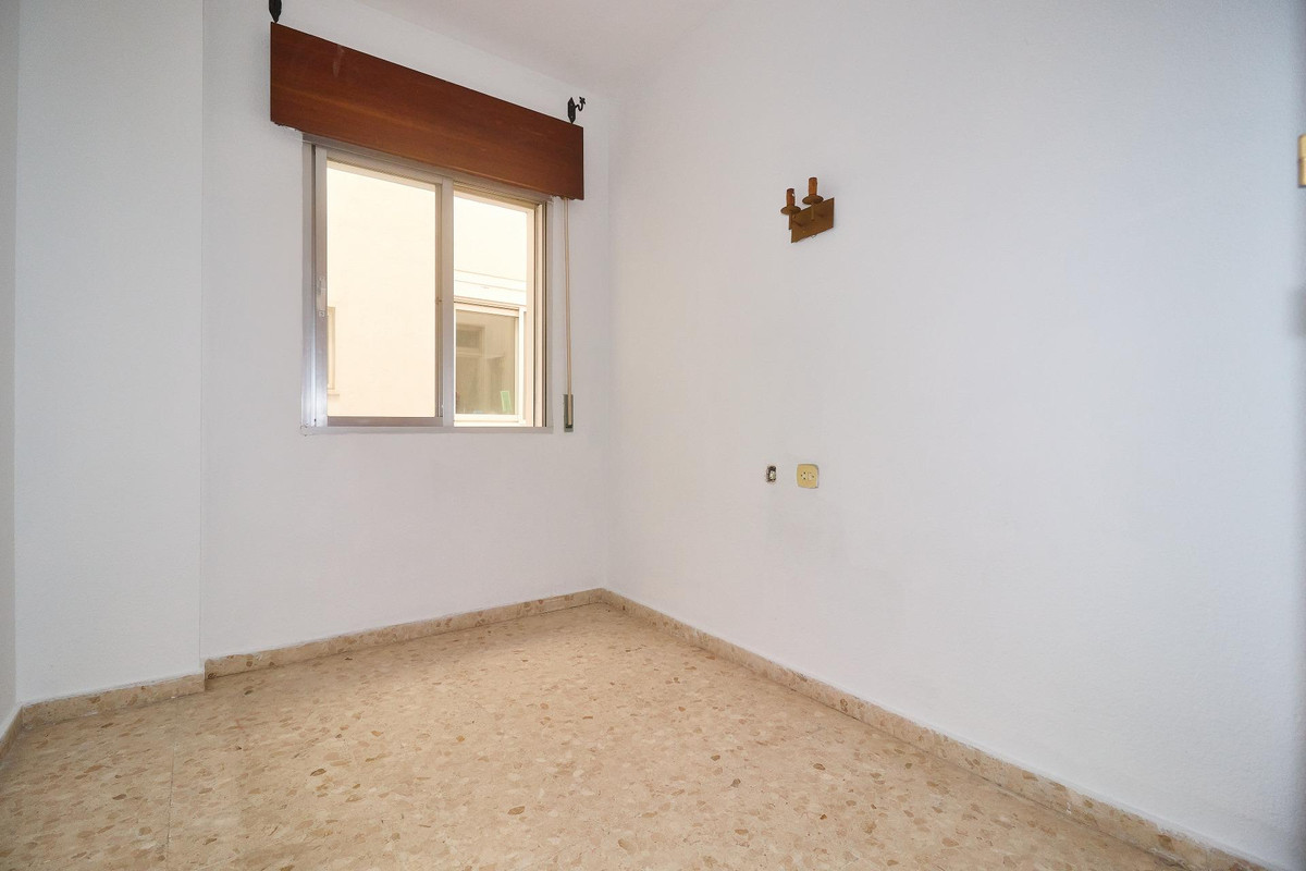 3 Bed Apartment for sale in Fuengirola Costa Del Sol, Málaga, Spain