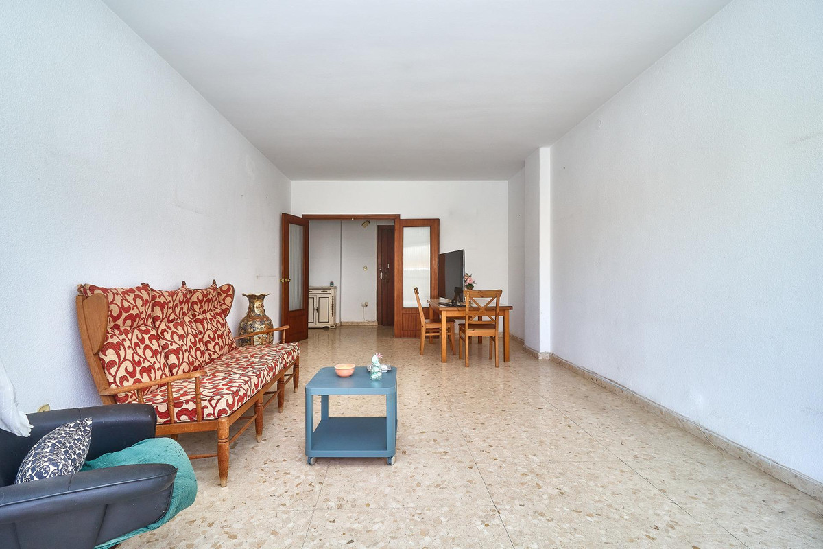 3 Bed Apartment for sale in Fuengirola Costa Del Sol, Málaga, Spain