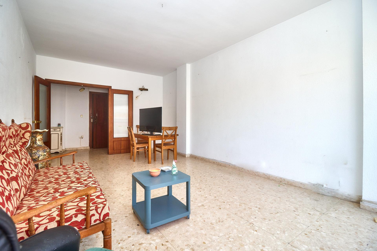 3 Bed Apartment for sale in Fuengirola Costa Del Sol, Málaga, Spain