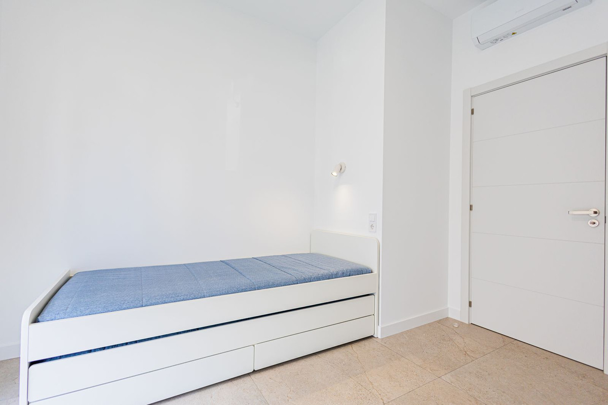 2 Bed Apartment for sale in Alicante Costa Blanca, Alicante, Spain