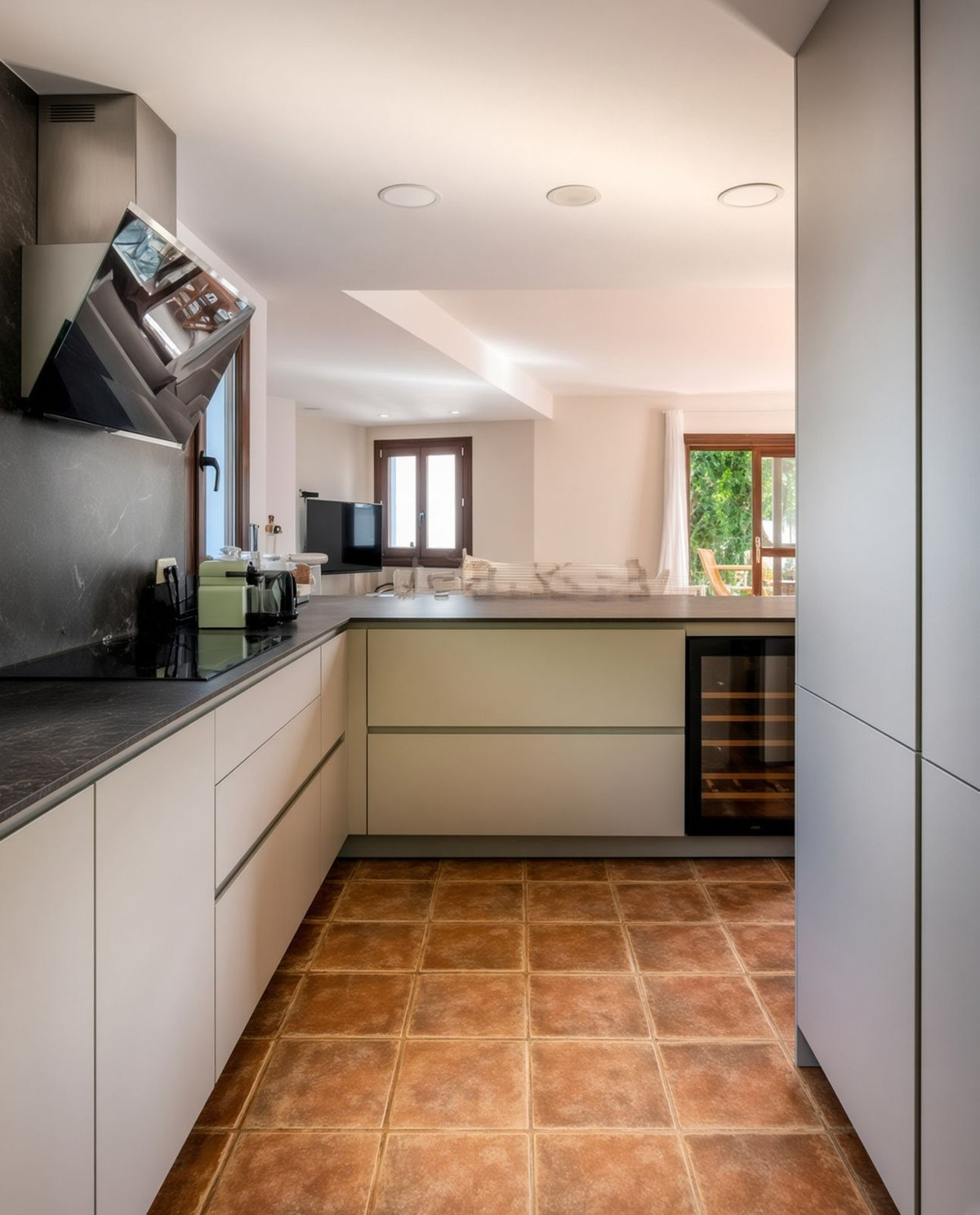 4 Bed Townhouse for sale in El Paraiso Costa Del Sol, Málaga, Spain
