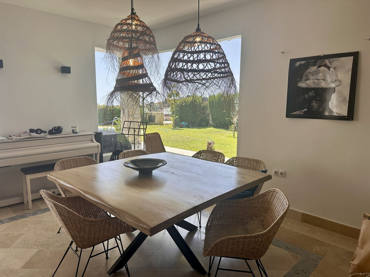 Se vende Adosada de 5 dormitorios en Costa Del Sol, Málaga, España