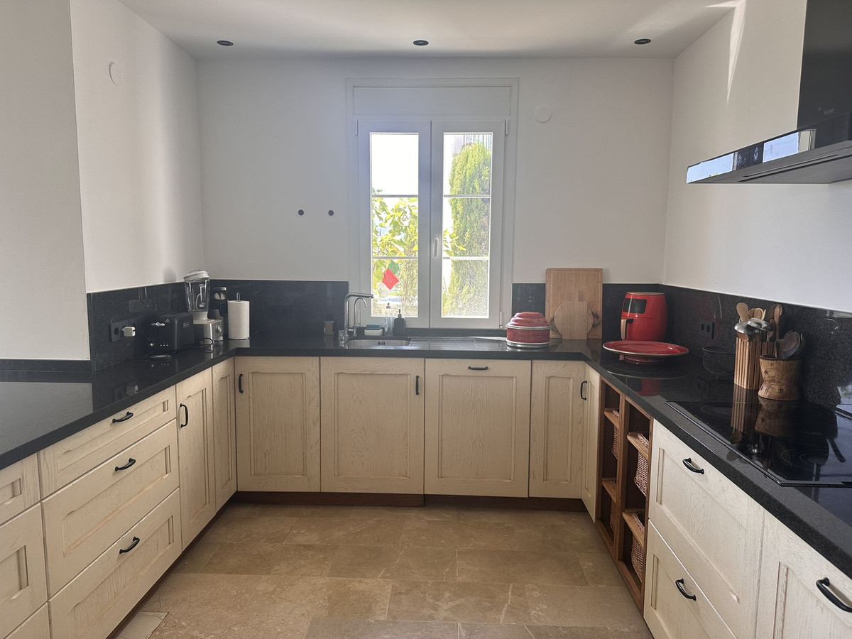 Se vende Adosada de 5 dormitorios en Costa Del Sol, Málaga, España