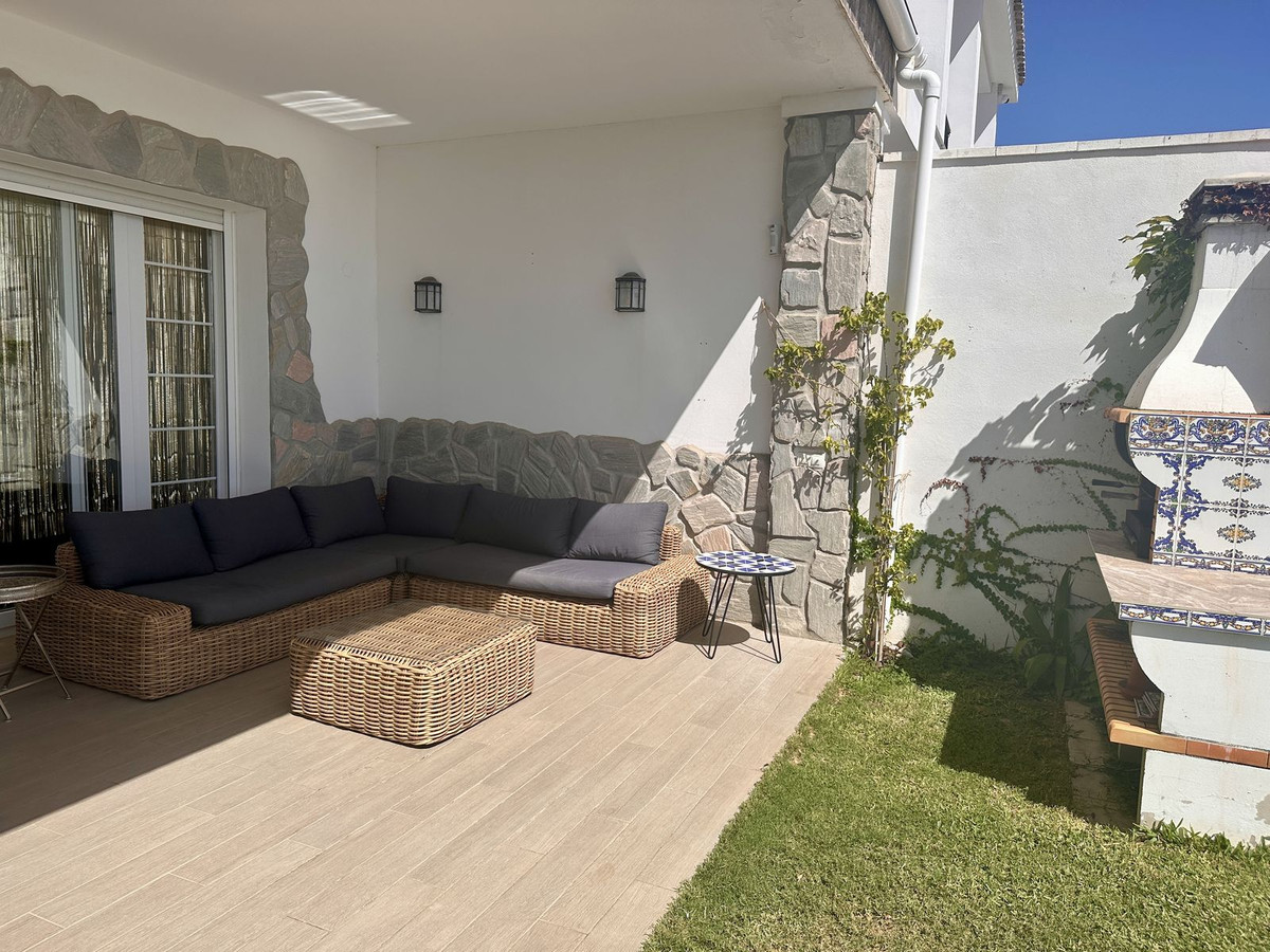 Se vende Adosada de 5 dormitorios en Costa Del Sol, Málaga, España