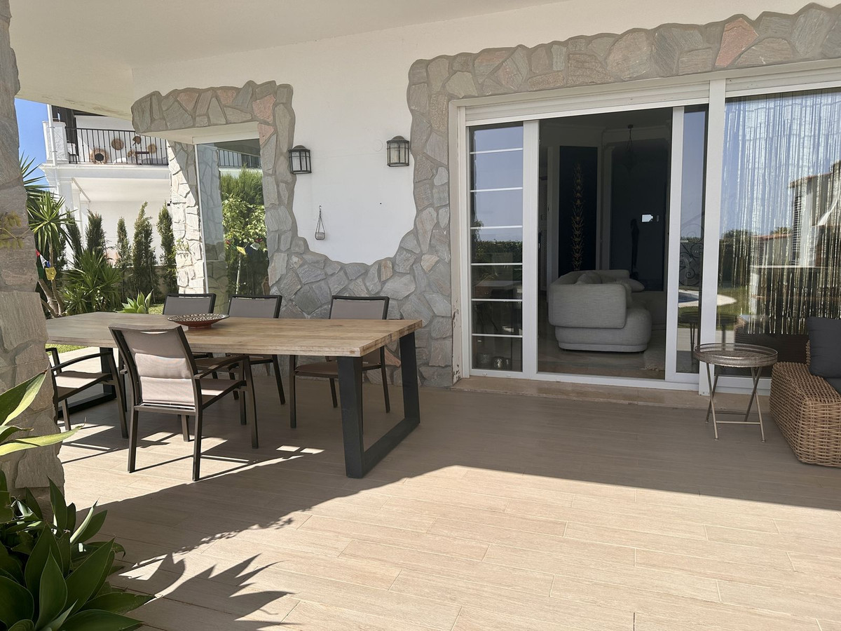 Se vende Adosada de 5 dormitorios en Costa Del Sol, Málaga, España