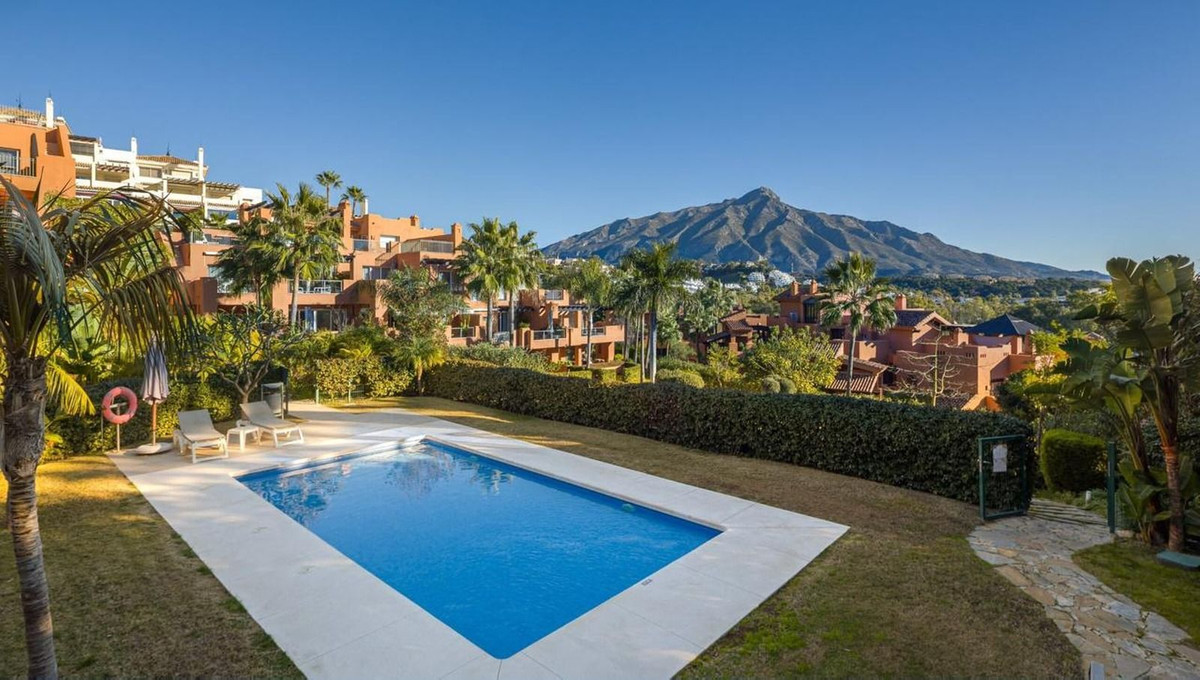 Se vende Apartamento Planta Baja de 4 dormitorios en Costa Del Sol, Málaga, España