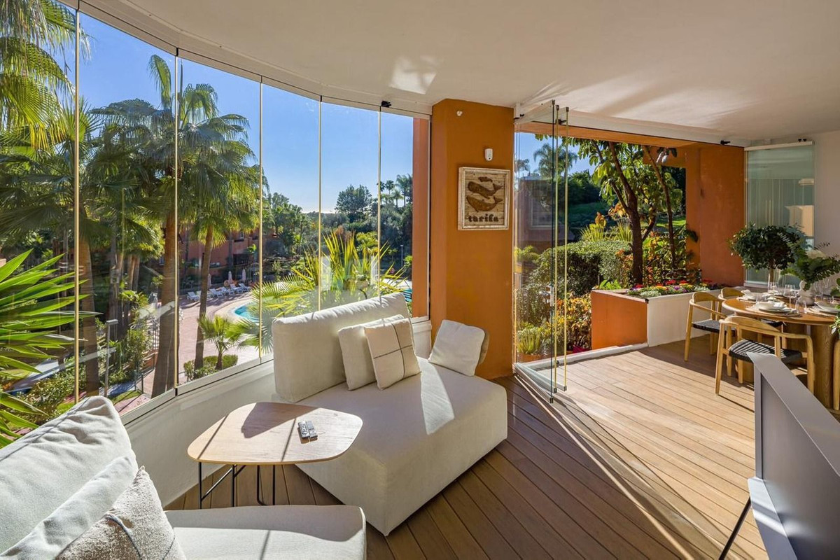 Se vende Apartamento Planta Baja de 4 dormitorios en Costa Del Sol, Málaga, España