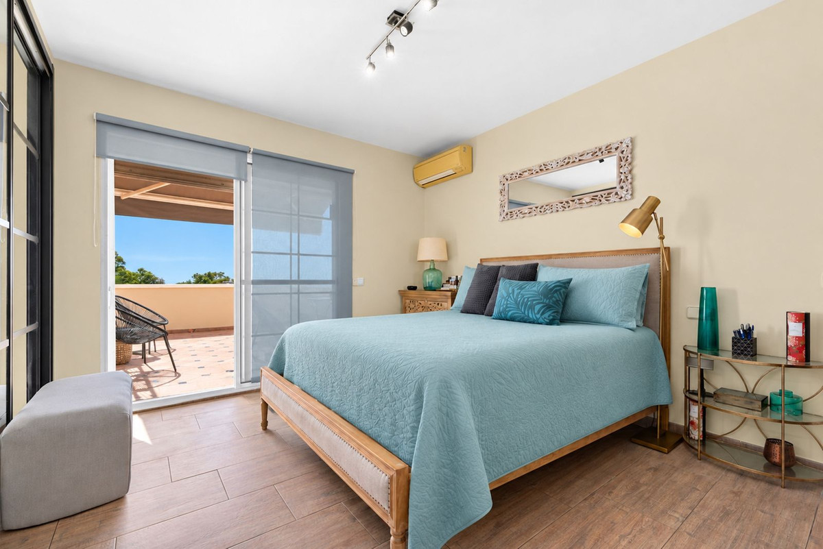 5 Bed Townhouse for sale in Estepona Costa Del Sol, Málaga, Spain
