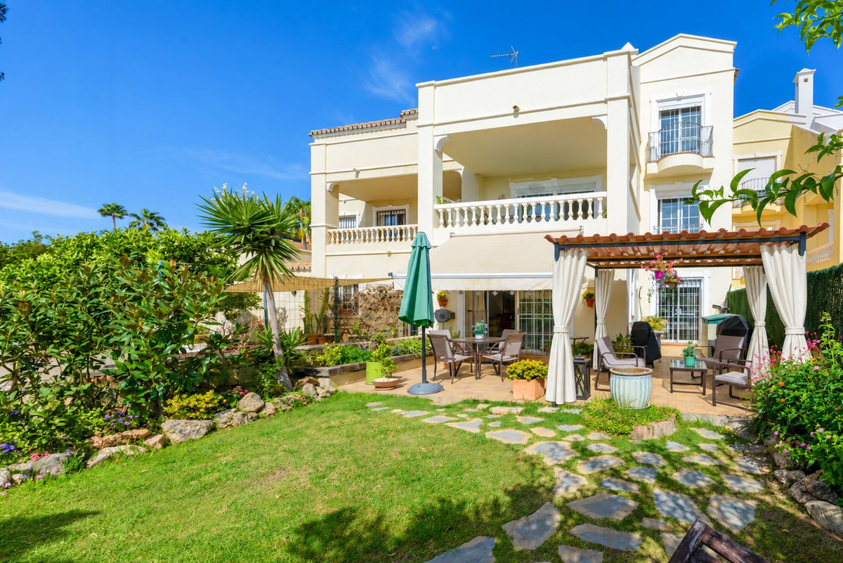 5 Bed Townhouse for sale in Estepona Costa Del Sol, Málaga, Spain
