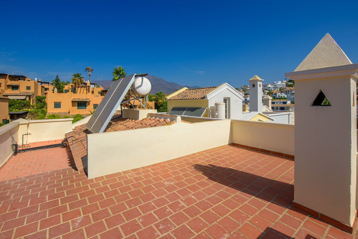 5 Bed Townhouse for sale in Estepona Costa Del Sol, Málaga, Spain