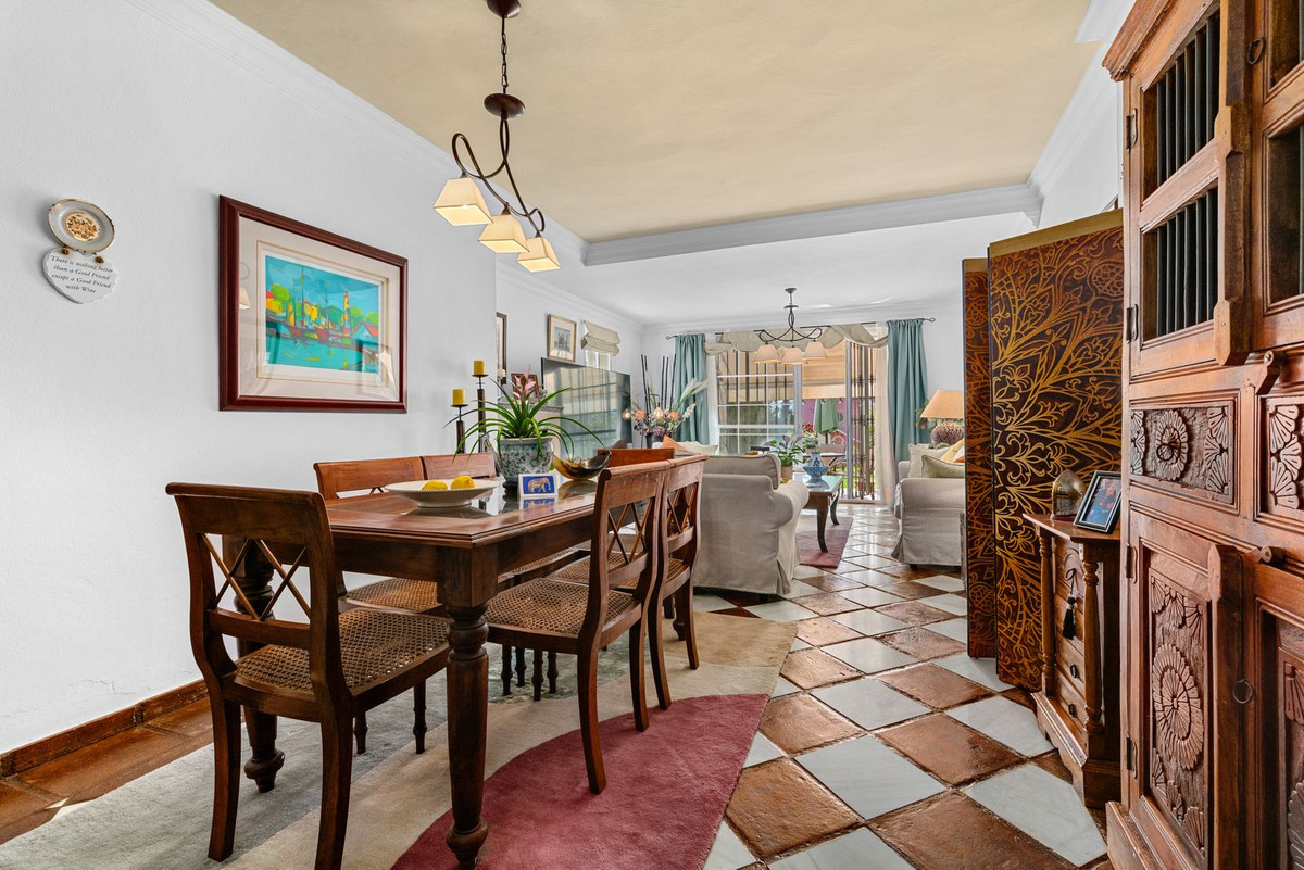 5 Bed Townhouse for sale in Estepona Costa Del Sol, Málaga, Spain