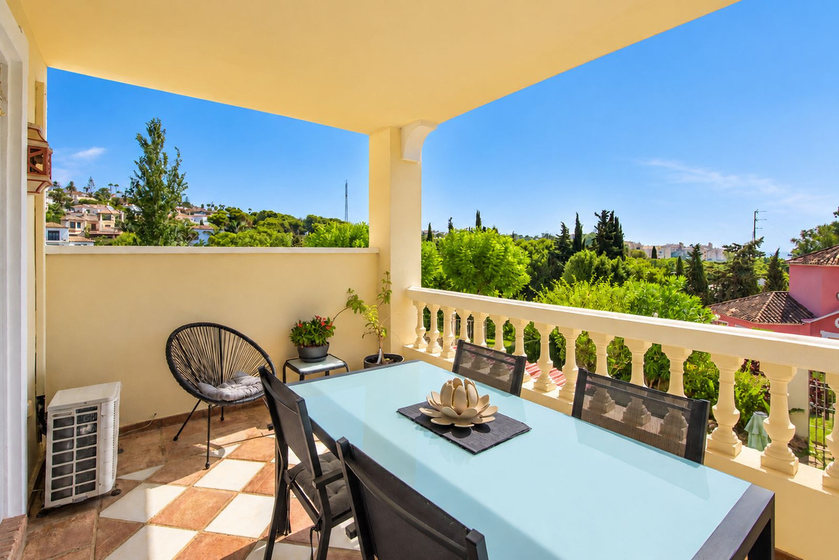 5 Bed Townhouse for sale in Estepona Costa Del Sol, Málaga, Spain