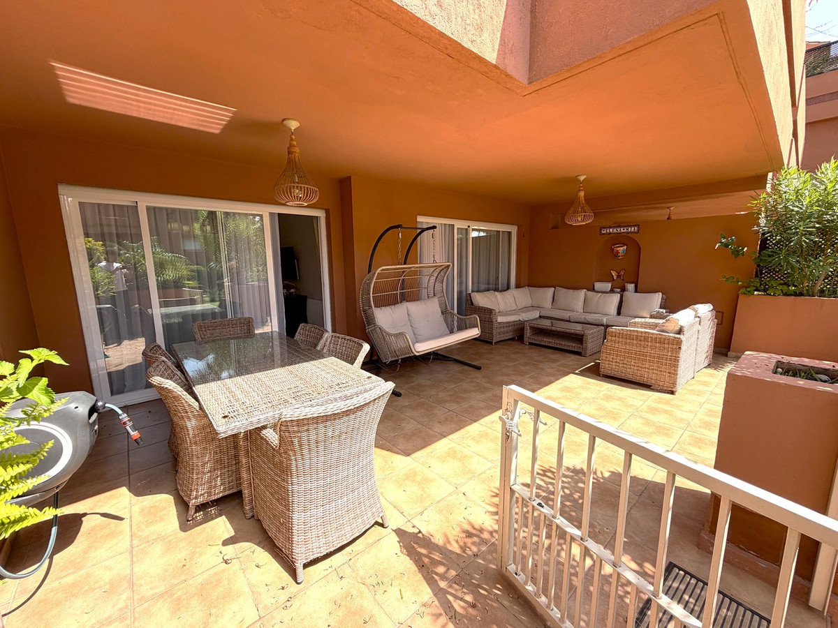 Se vende Apartamento Planta Baja de 2 dormitorios en Costa Del Sol, Málaga, España