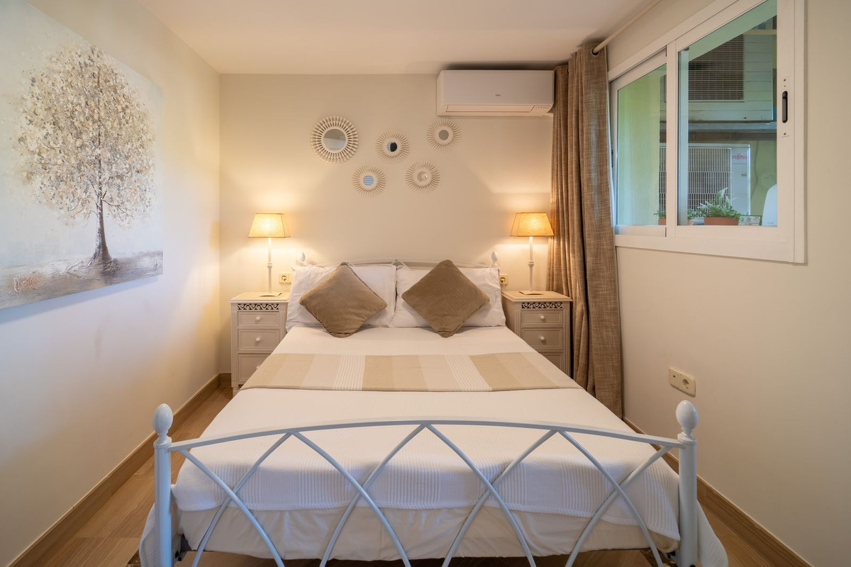 Se vende Apartamento Planta Media de 3 dormitorios en Costa Del Sol, Málaga, España