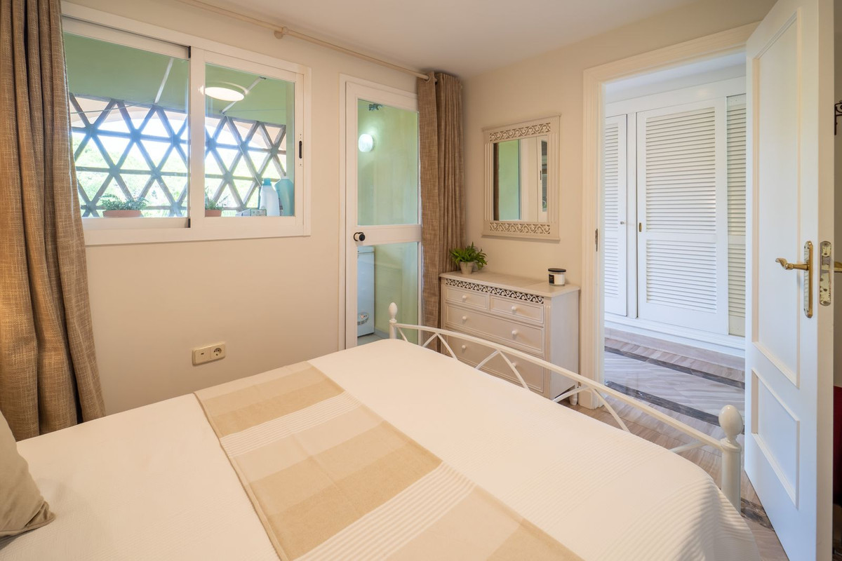 Se vende Apartamento Planta Media de 3 dormitorios en Costa Del Sol, Málaga, España