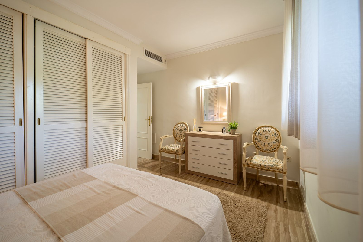 Se vende Apartamento Planta Media de 3 dormitorios en Costa Del Sol, Málaga, España
