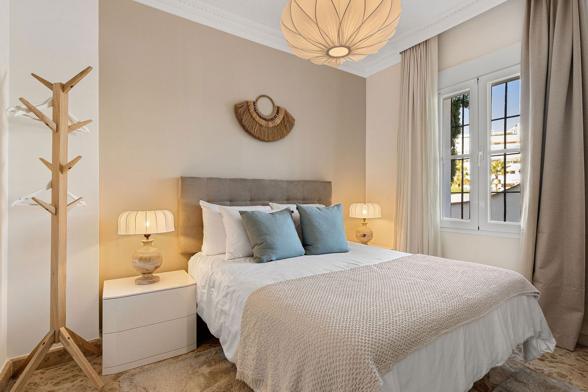 5 Bed Townhouse for sale in Guadalmina Baja Costa Del Sol, Málaga, Spain