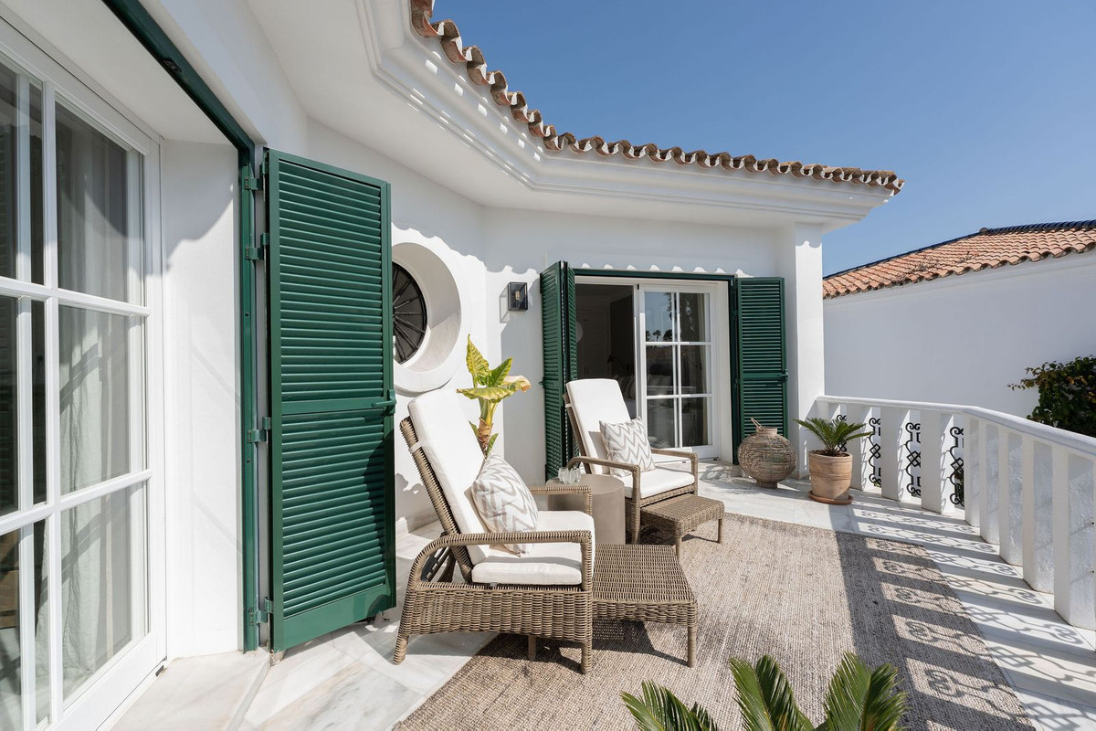 5 Bed Townhouse for sale in Guadalmina Baja Costa Del Sol, Málaga, Spain