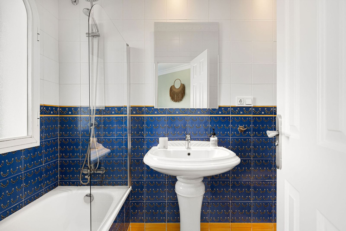 5 Bed Townhouse for sale in Guadalmina Baja Costa Del Sol, Málaga, Spain