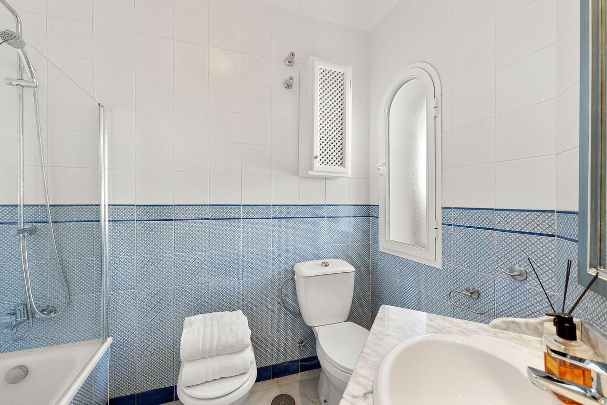 5 Bed Townhouse for sale in Guadalmina Baja Costa Del Sol, Málaga, Spain