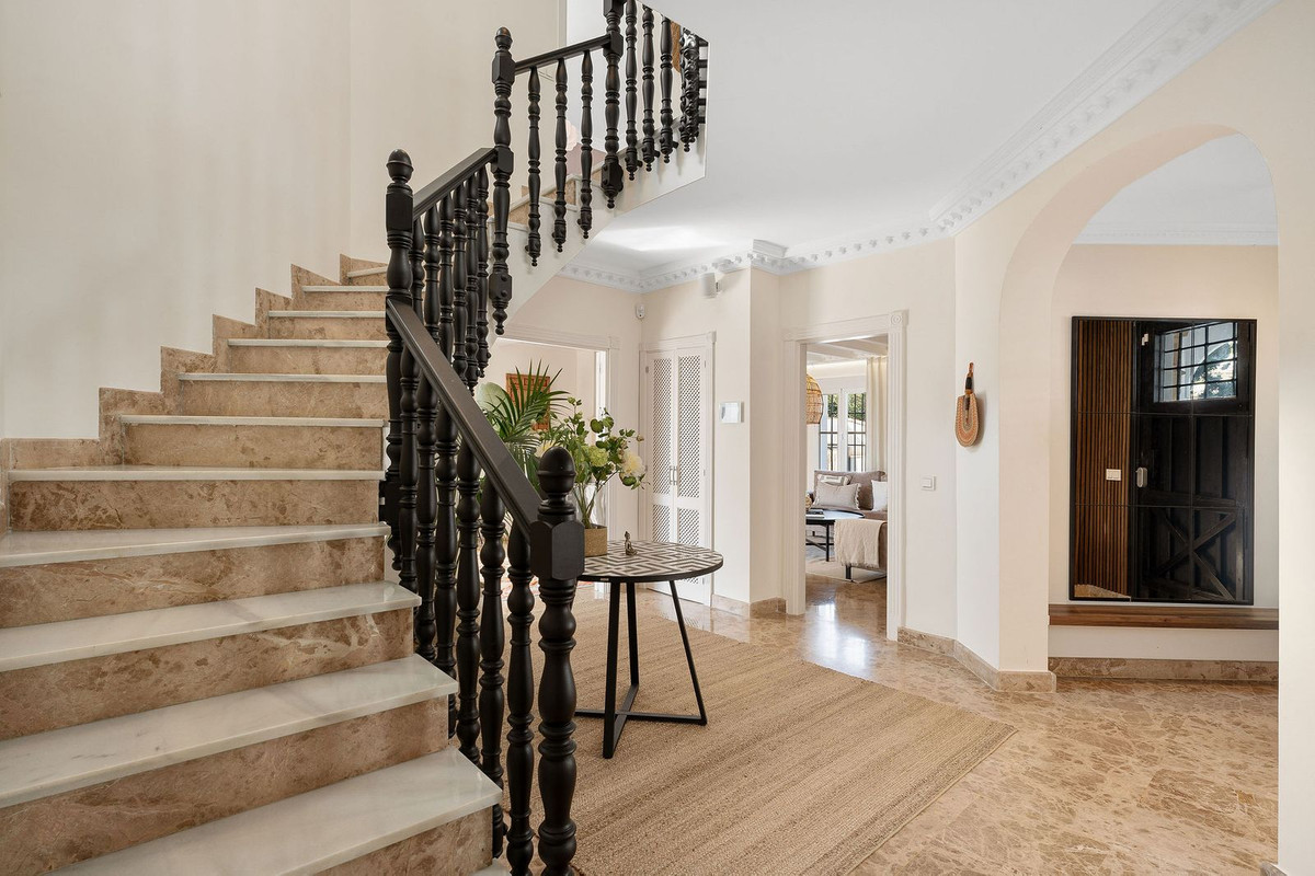 5 Bed Townhouse for sale in Guadalmina Baja Costa Del Sol, Málaga, Spain