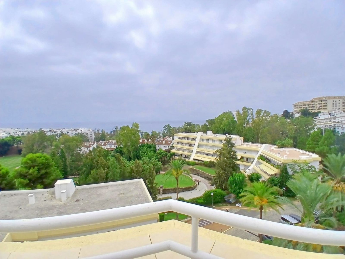 3 Bed Apartment for sale in Torrequebrada Costa Del Sol, Málaga, Spain