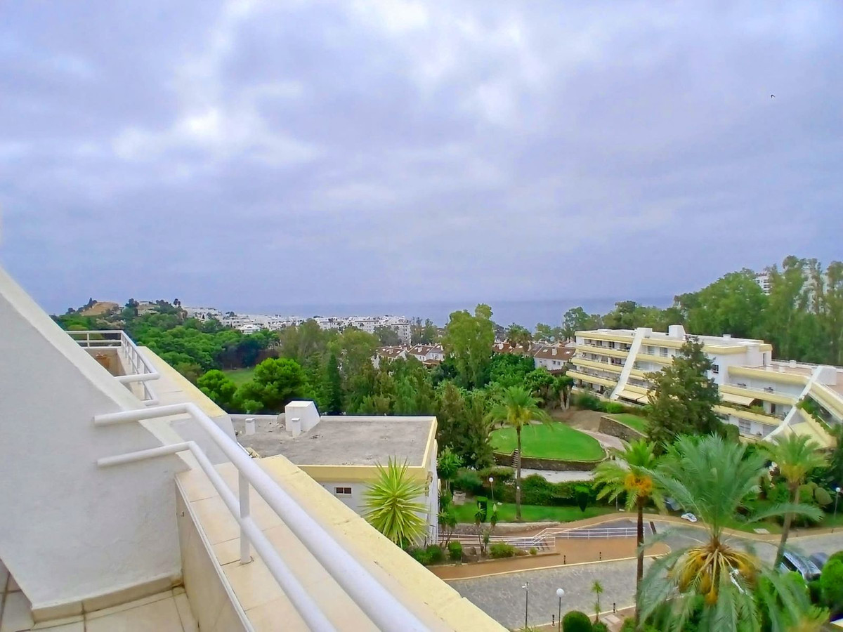 3 Bed Apartment for sale in Torrequebrada Costa Del Sol, Málaga, Spain