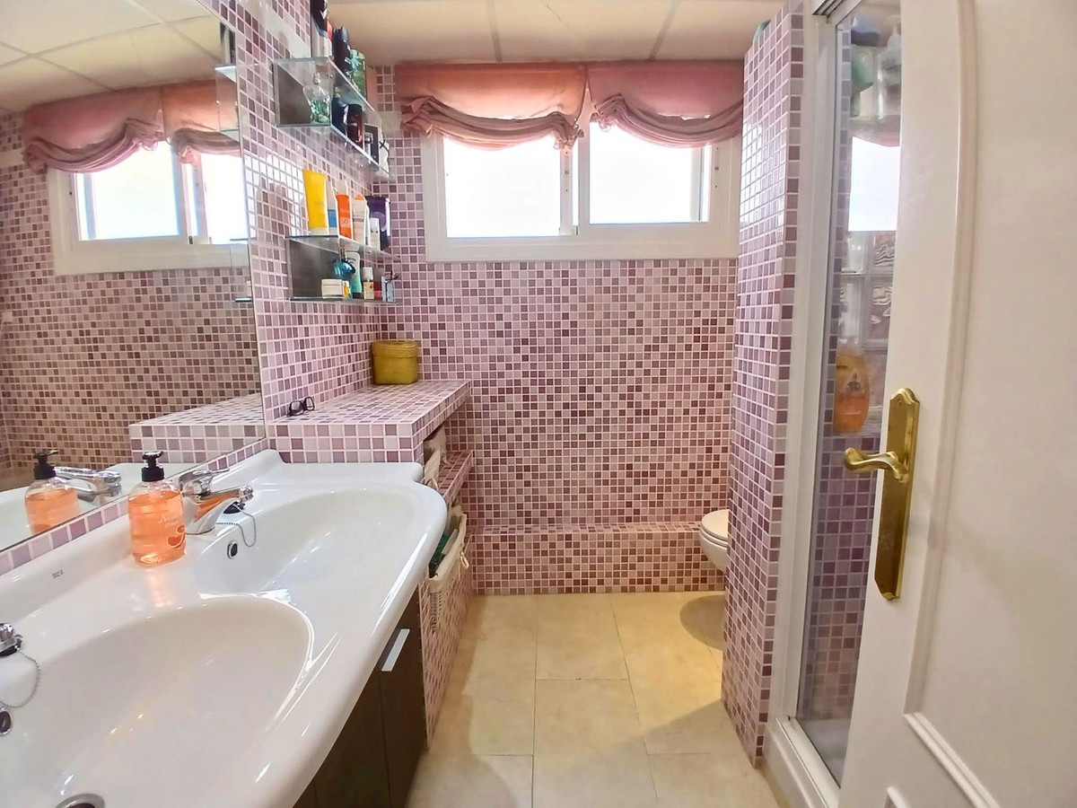 3 Bed Apartment for sale in Torrequebrada Costa Del Sol, Málaga, Spain