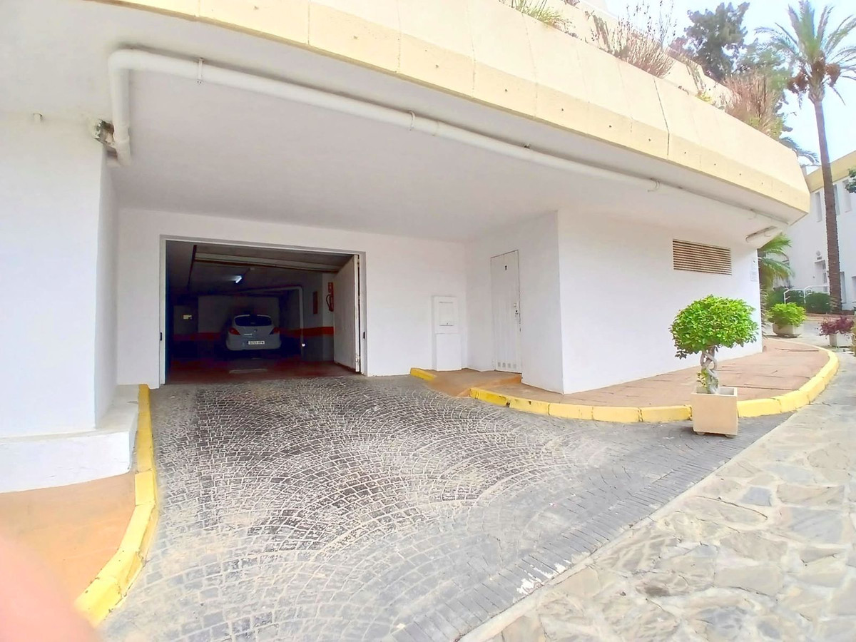 3 Bed Apartment for sale in Torrequebrada Costa Del Sol, Málaga, Spain