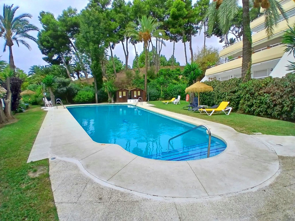 3 Bed Apartment for sale in Torrequebrada Costa Del Sol, Málaga, Spain