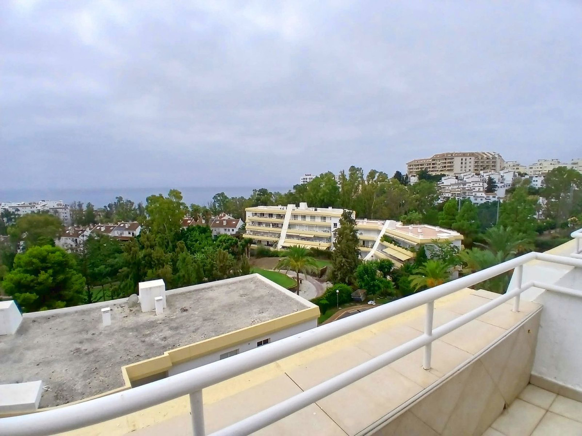 3 Bed Apartment for sale in Torrequebrada Costa Del Sol, Málaga, Spain