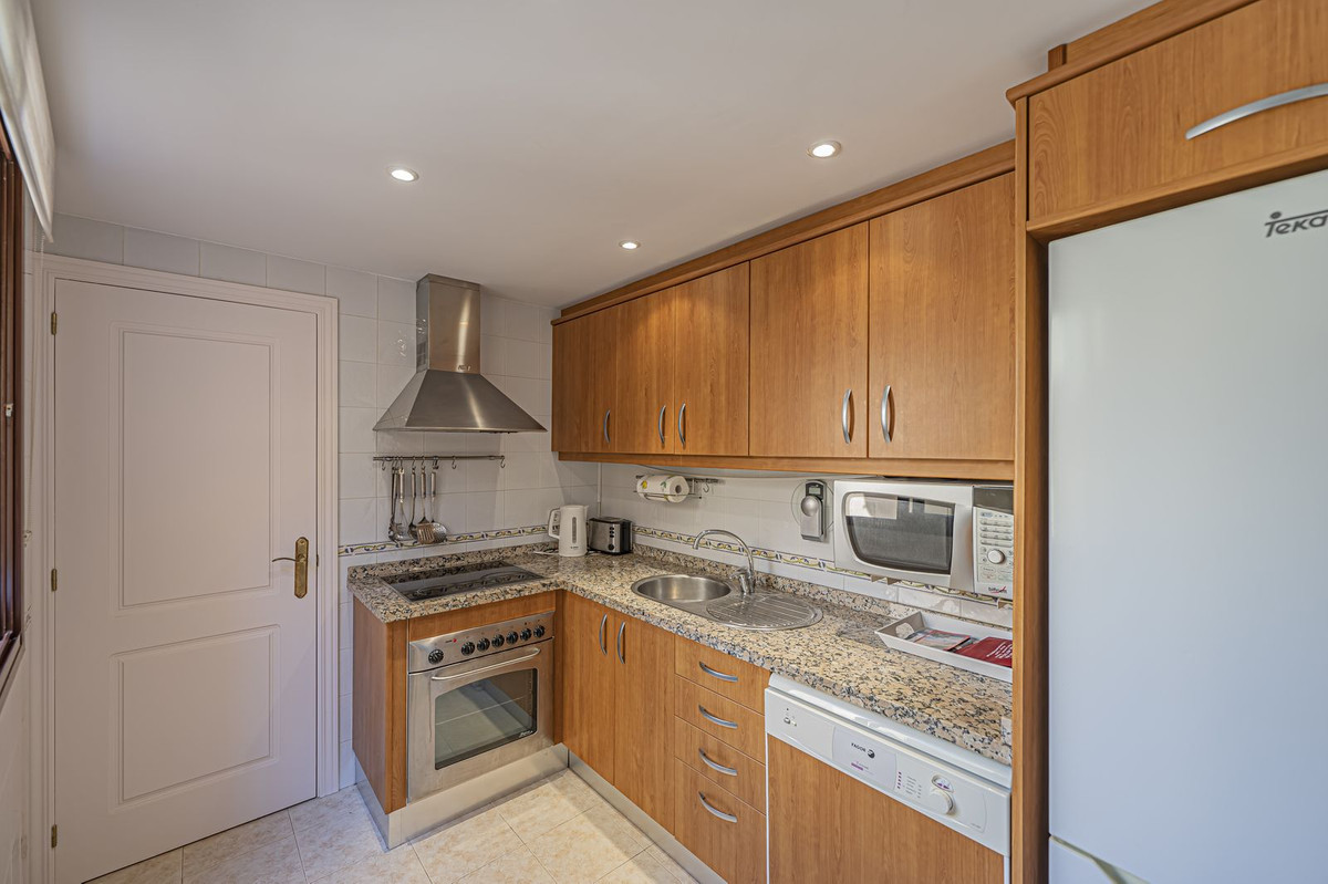 Se vende Apartamento en Planta Última de 3 dormitorios en Costa Del Sol, Málaga, España
