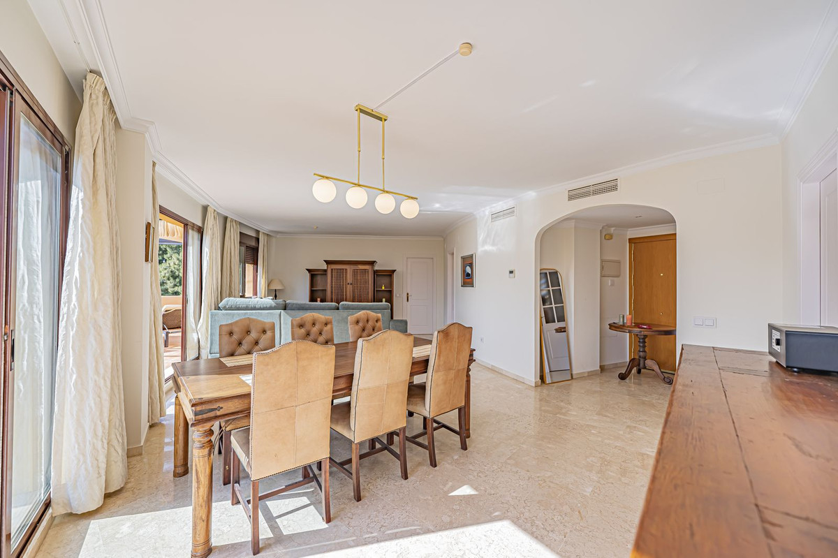 Se vende Apartamento en Planta Última de 3 dormitorios en Costa Del Sol, Málaga, España