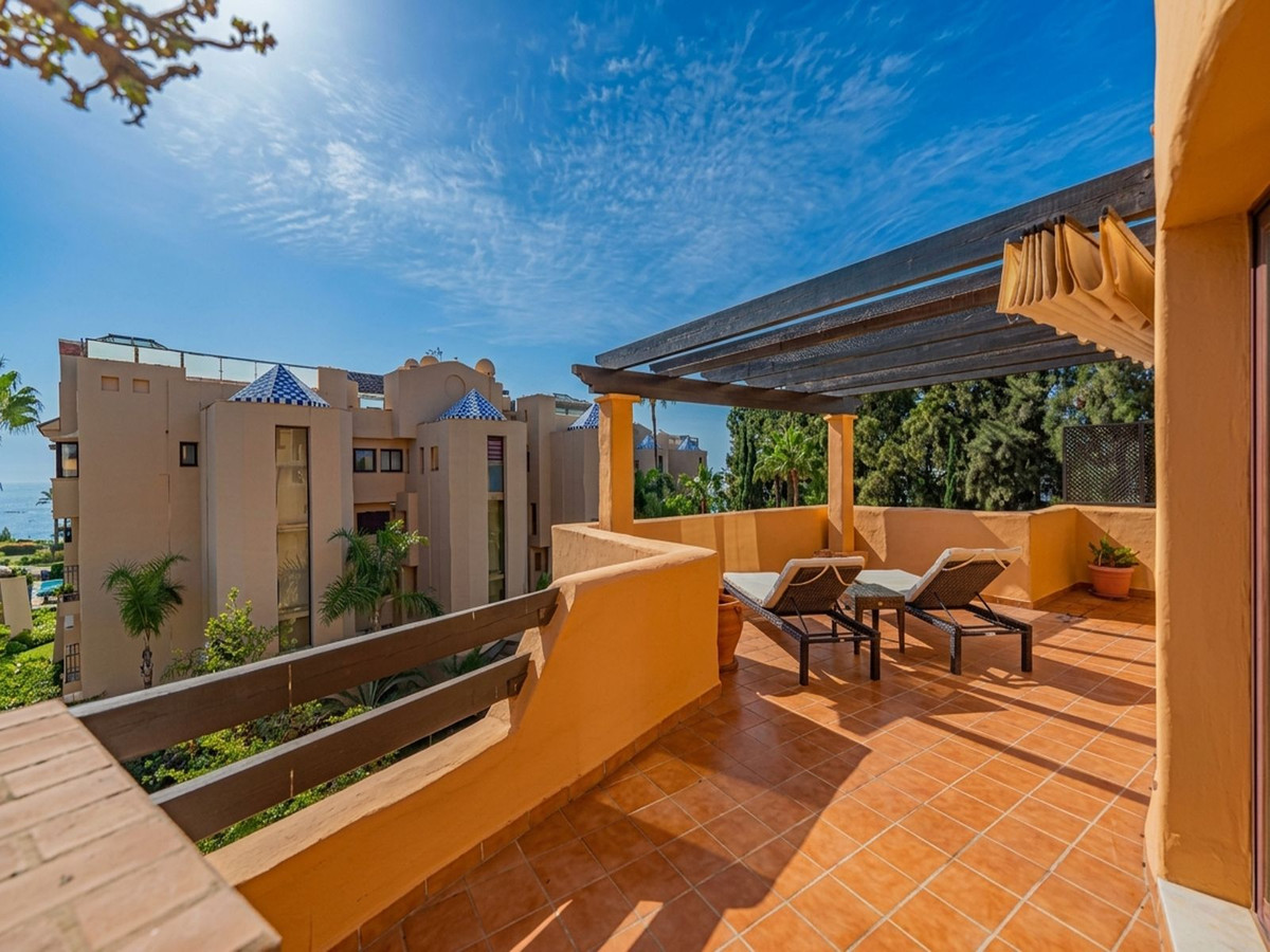 Se vende Apartamento en Planta Última de 3 dormitorios en Costa Del Sol, Málaga, España