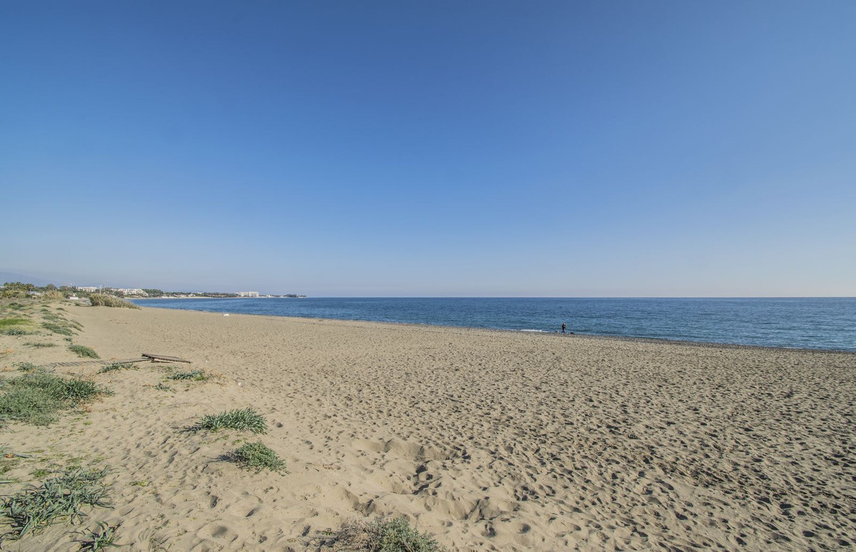 Se vende Apartamento en Planta Última de 3 dormitorios en Costa Del Sol, Málaga, España