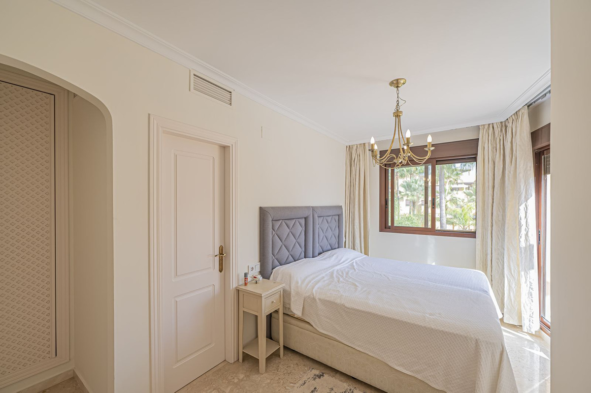 Se vende Apartamento en Planta Última de 3 dormitorios en Costa Del Sol, Málaga, España