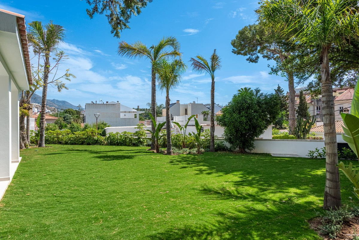3 Bed Townhouse for sale in Los Boliches Costa Del Sol, Málaga, Spain