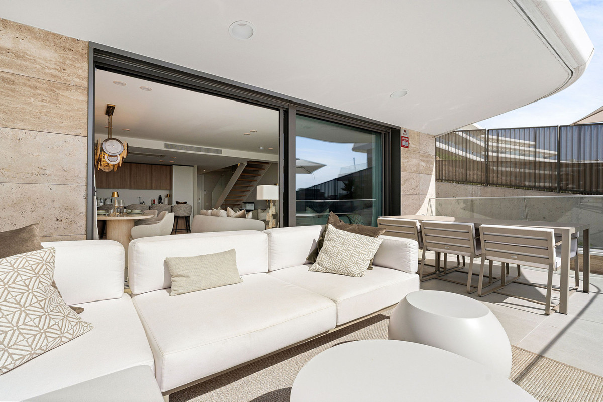 Se vende Apartamento Planta Media de 2 dormitorios en Costa Del Sol, Málaga, España