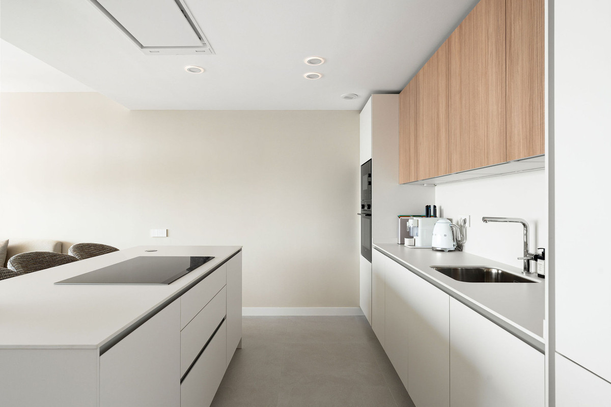 Se vende Apartamento Planta Media de 2 dormitorios en Costa Del Sol, Málaga, España